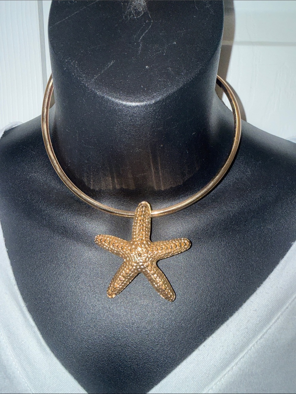 edge Gold Starfish Collar Necklace